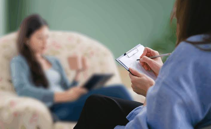 Một Buổi Trị Liệu Tâm Lý Diễn Ra Thế Nào